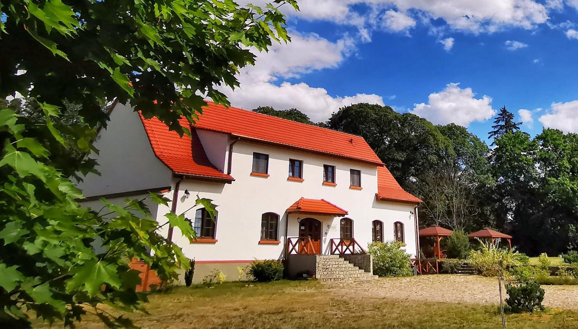 Gospodarstwo Nad Jeziorem Zalom  エクステリア 写真